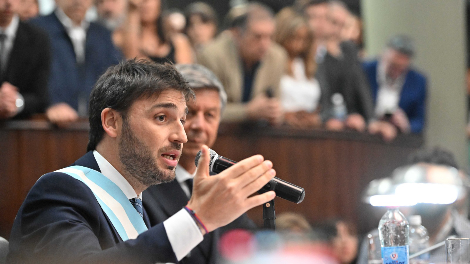 Torres juró como Gobernador: «Vamos a recuperar el orgullo de ser chubutenses»