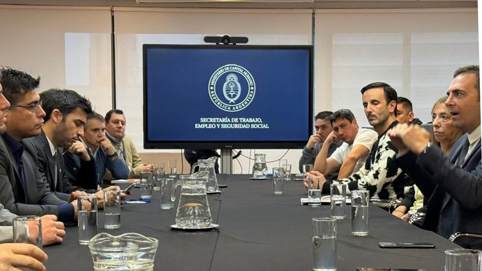 Vidal insta a «un diálogo fluido» para resolver el conflicto pesquero