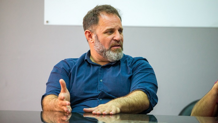 Glinski respaldó a Bowen y criticó intentos de dividir el PJ chubutense