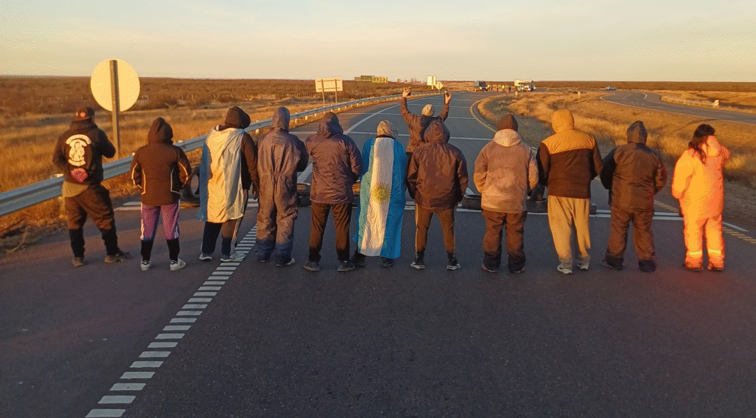 Marineros disidentes a la conducción del SOMU volvieron a cortar Ruta 3