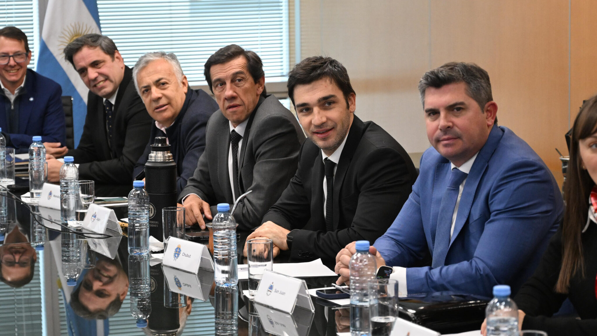 Torres junto a otros gobernadores pujan por «una matriz fiscal más justa y federal»