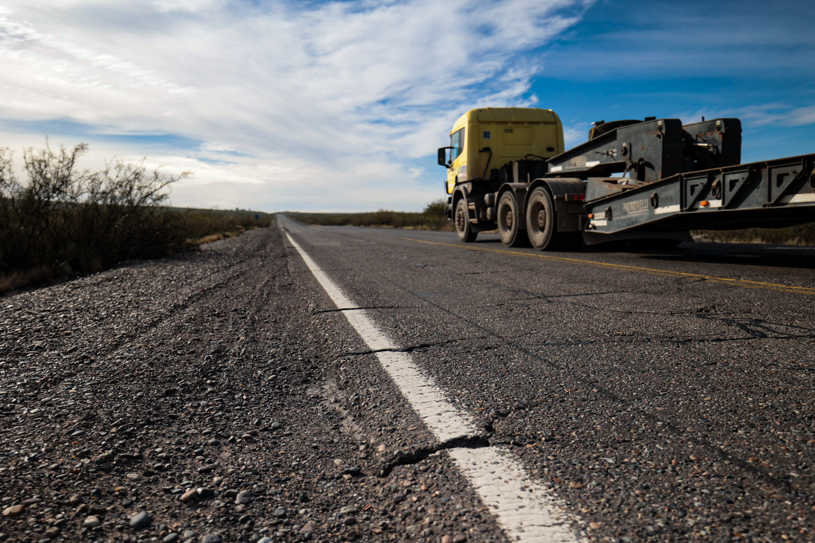 Gobierno admite que las rutas necesitan mantenimiento, pero prioriza la «macroeconomía»