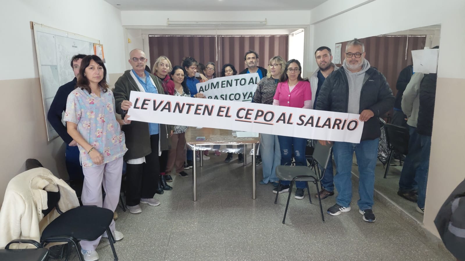 Médicos de Chubut avanzan con la sexta semana de paro