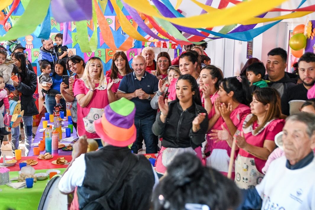 Sastre acompañó el aniversario del CPI Laurita Vicuña y destacó obras en marcha