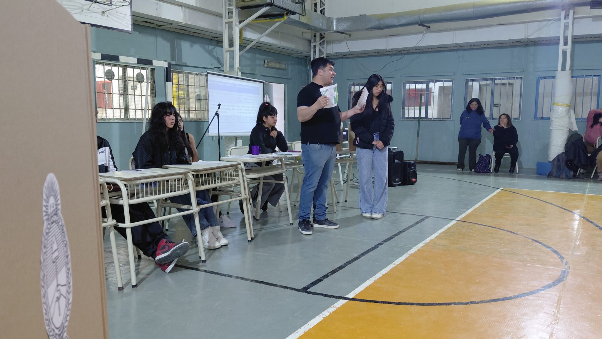 La Escuela 7707 capacitó a sus alumnos sobre el uso de la boleta única ...