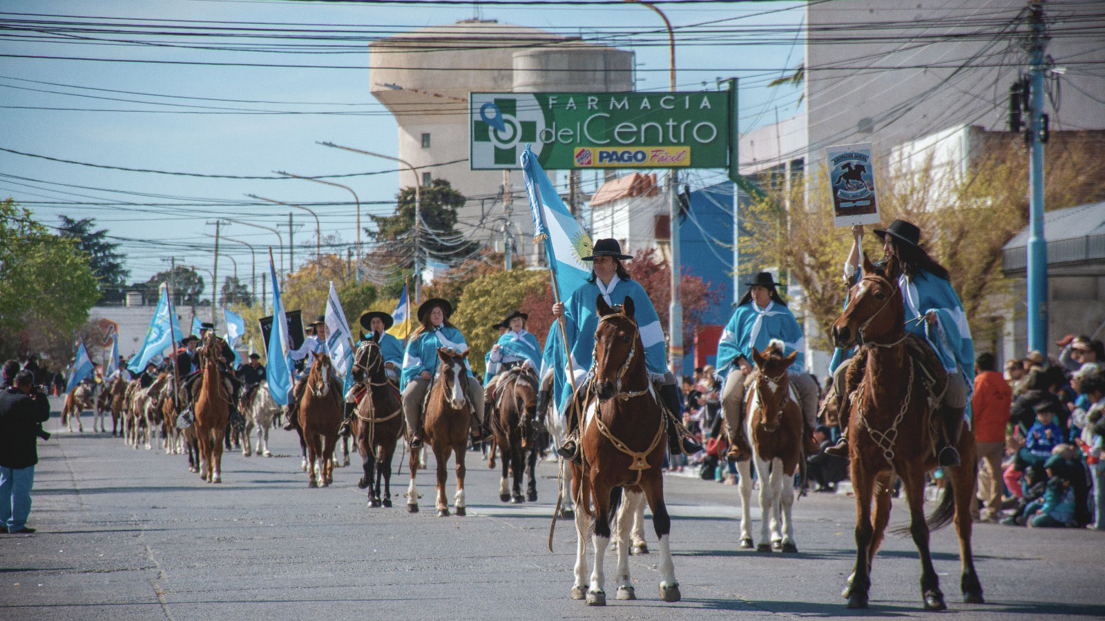 Rawson celebra su 160° Aniversario con un desfile Cívico-Militar