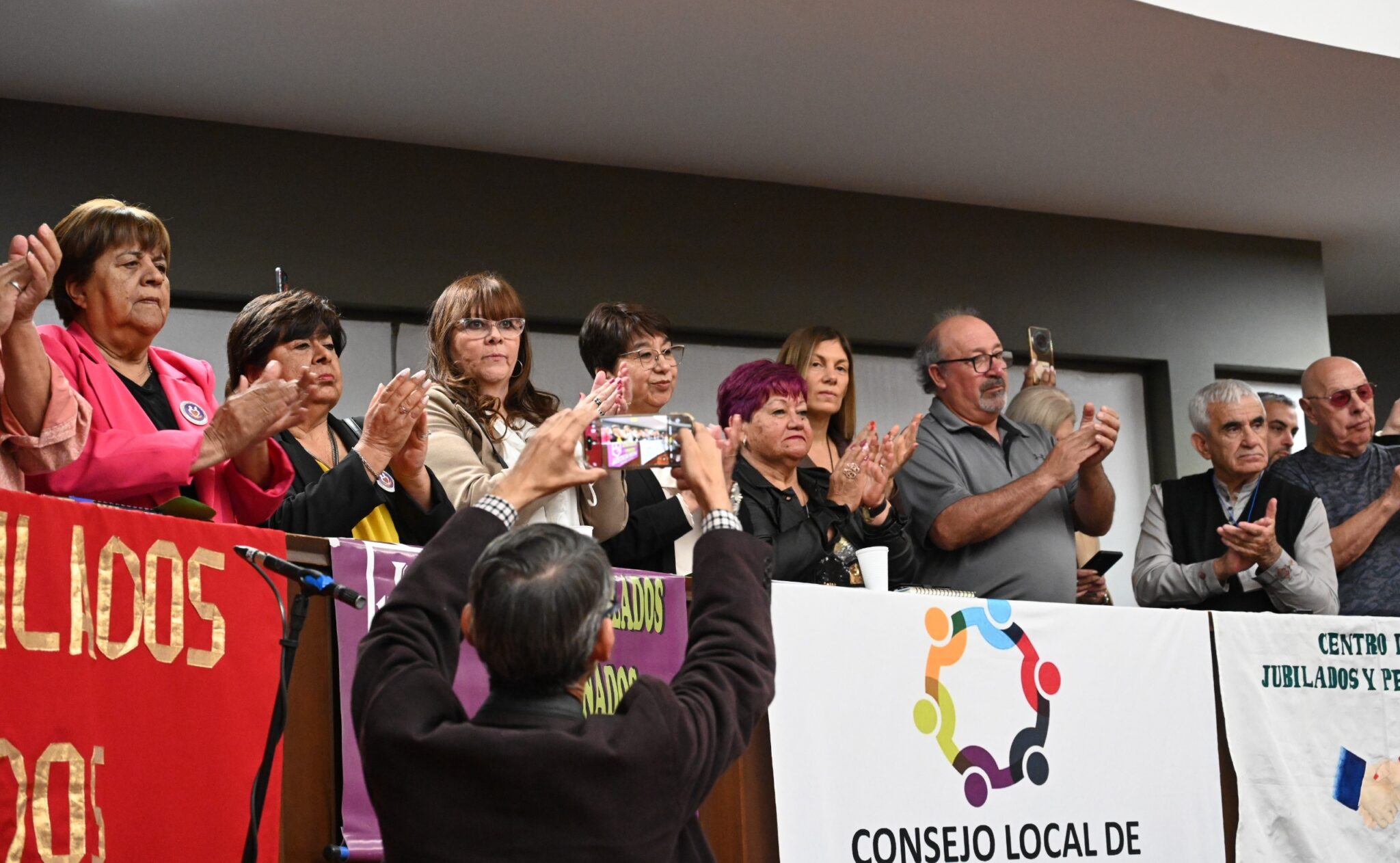 La Legislatura aprobó por unanimidad una nueva ley de protección integral para las personas mayores