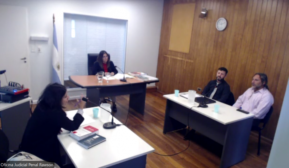 Intiman a un condenado a cumplir reglas de conducta