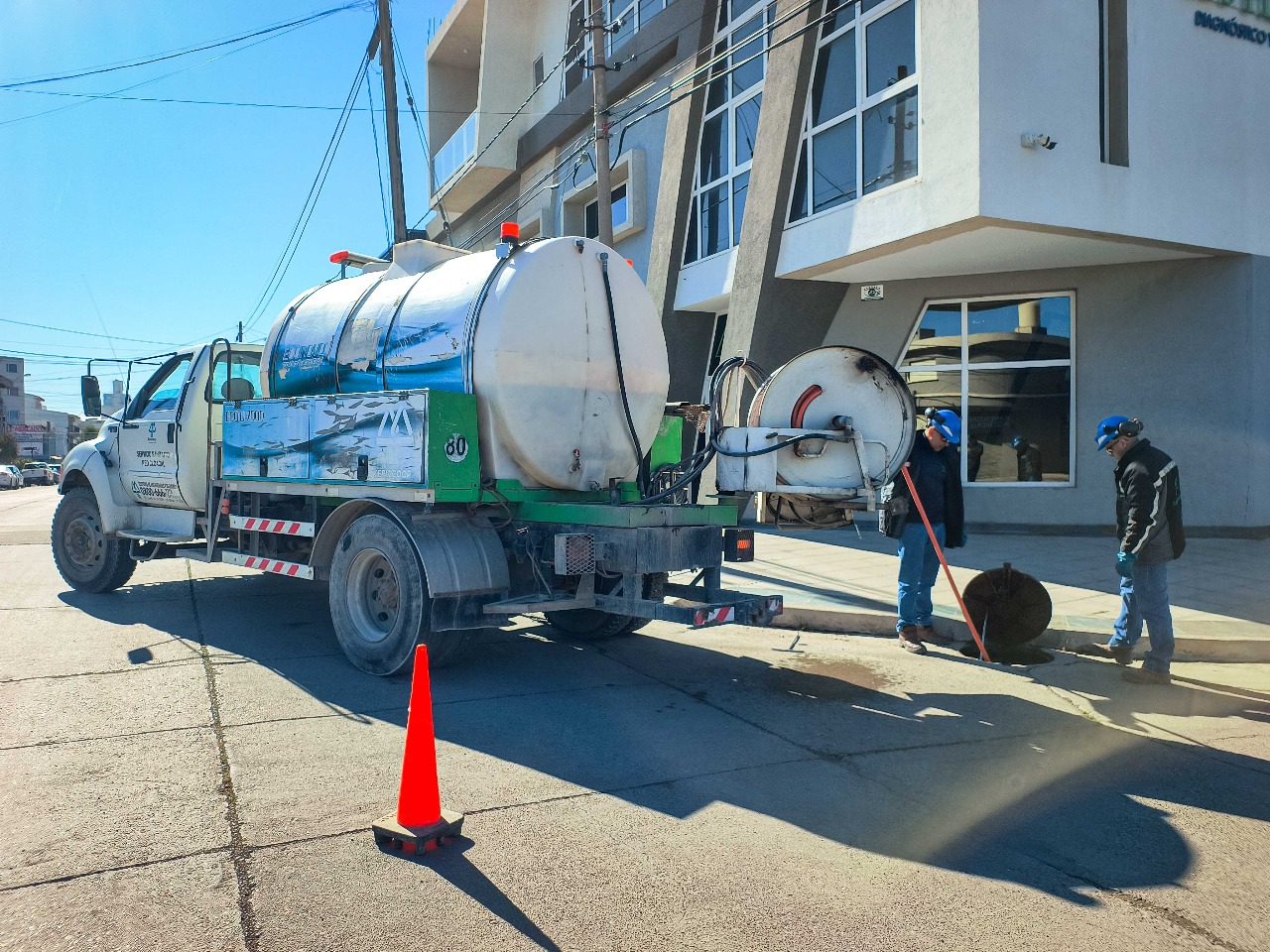 Servicoop avanza con obras energéticas y trabajos de saneamiento en distintos puntos de la ciudad