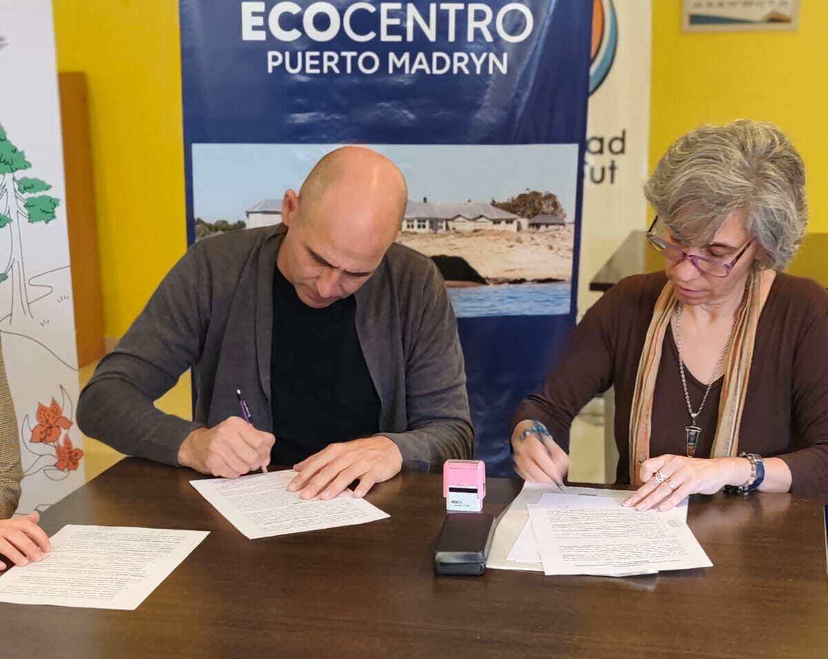 El Ecocentro firmó un nuevo convenio con la Universidad del Chubut
