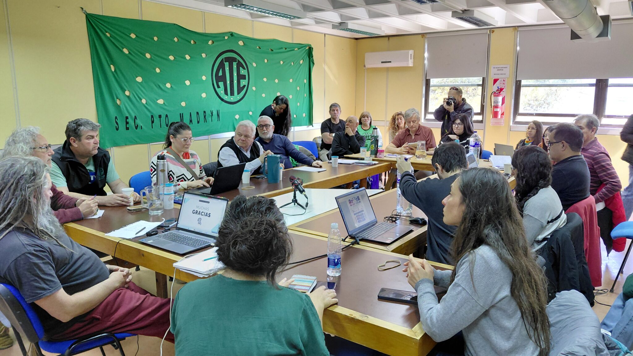 ATE presentó en Madryn indicadores propios de pobreza y salarios para la región patagónica
