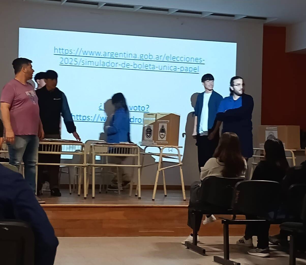 Estudiantes de la Escuela 703 fueron capacitados sobre la BUP
