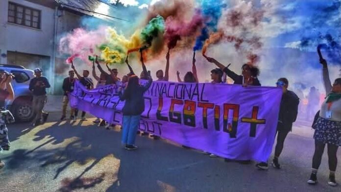 Lago Puelo se prepara para recibir la Marcha Provincial del Orgullo
