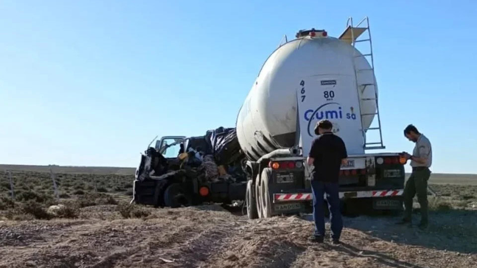 Choque de camiones con un muerto en la Ruta 3