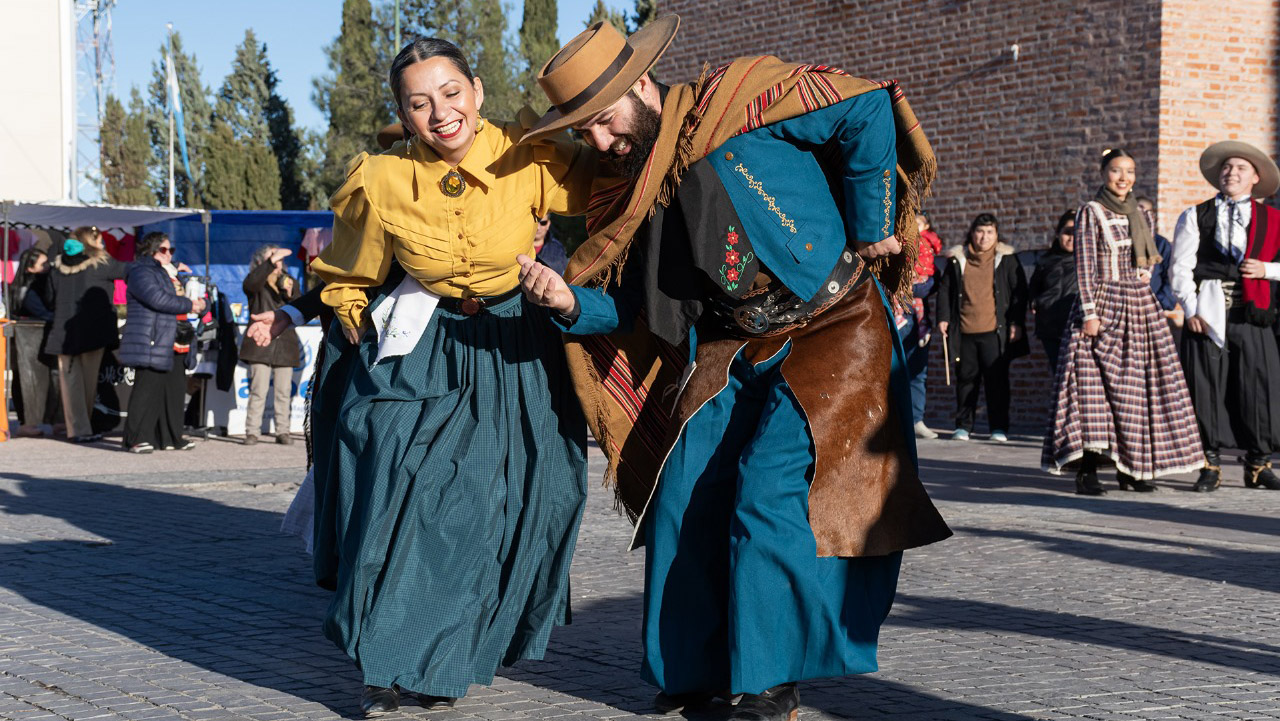 Peña Patriótica por el Día de la Tradición