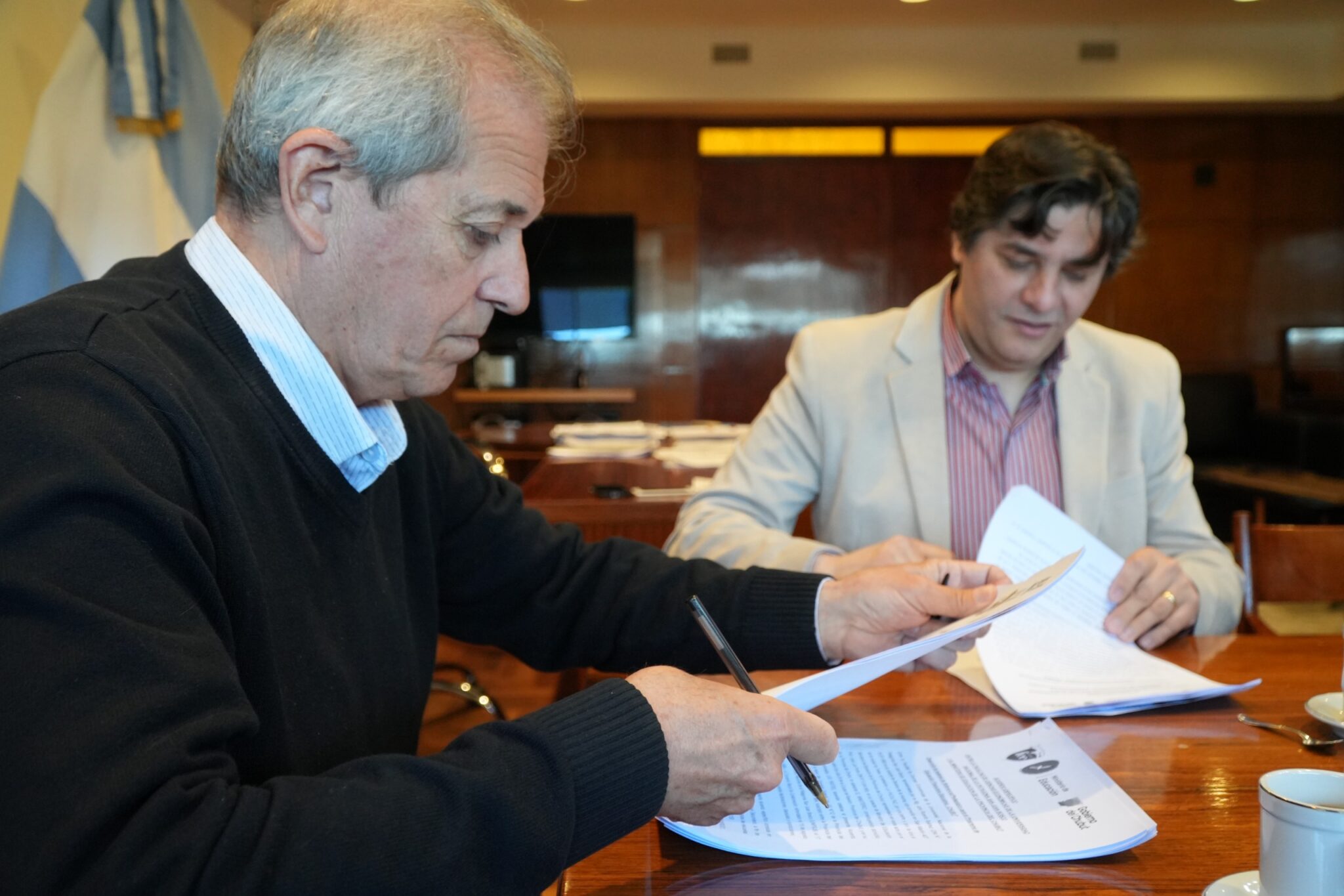 Chubut cerró convenios con la Universidad de la Patagonia