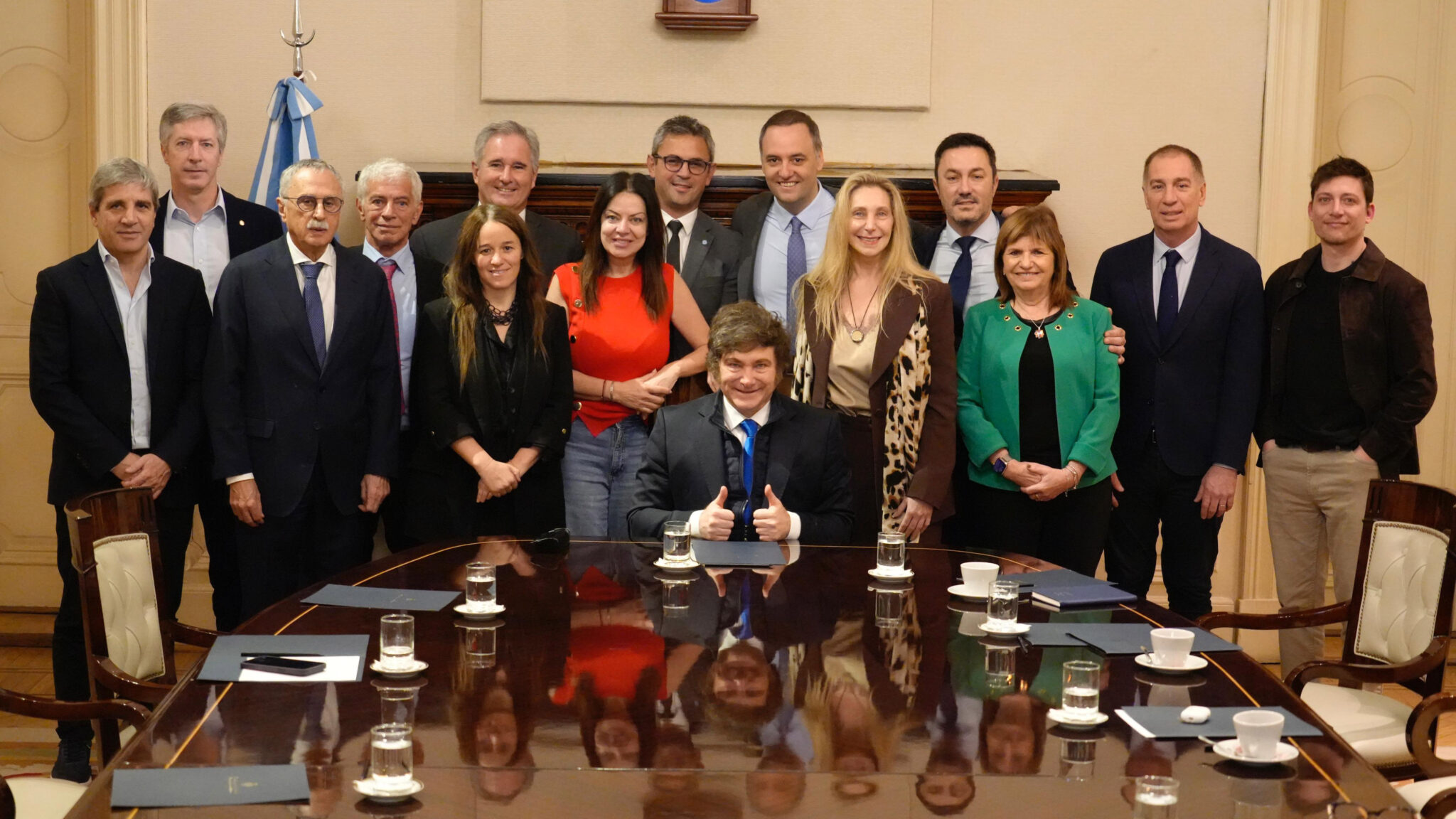 Milei reúne a su nuevo Gabinete