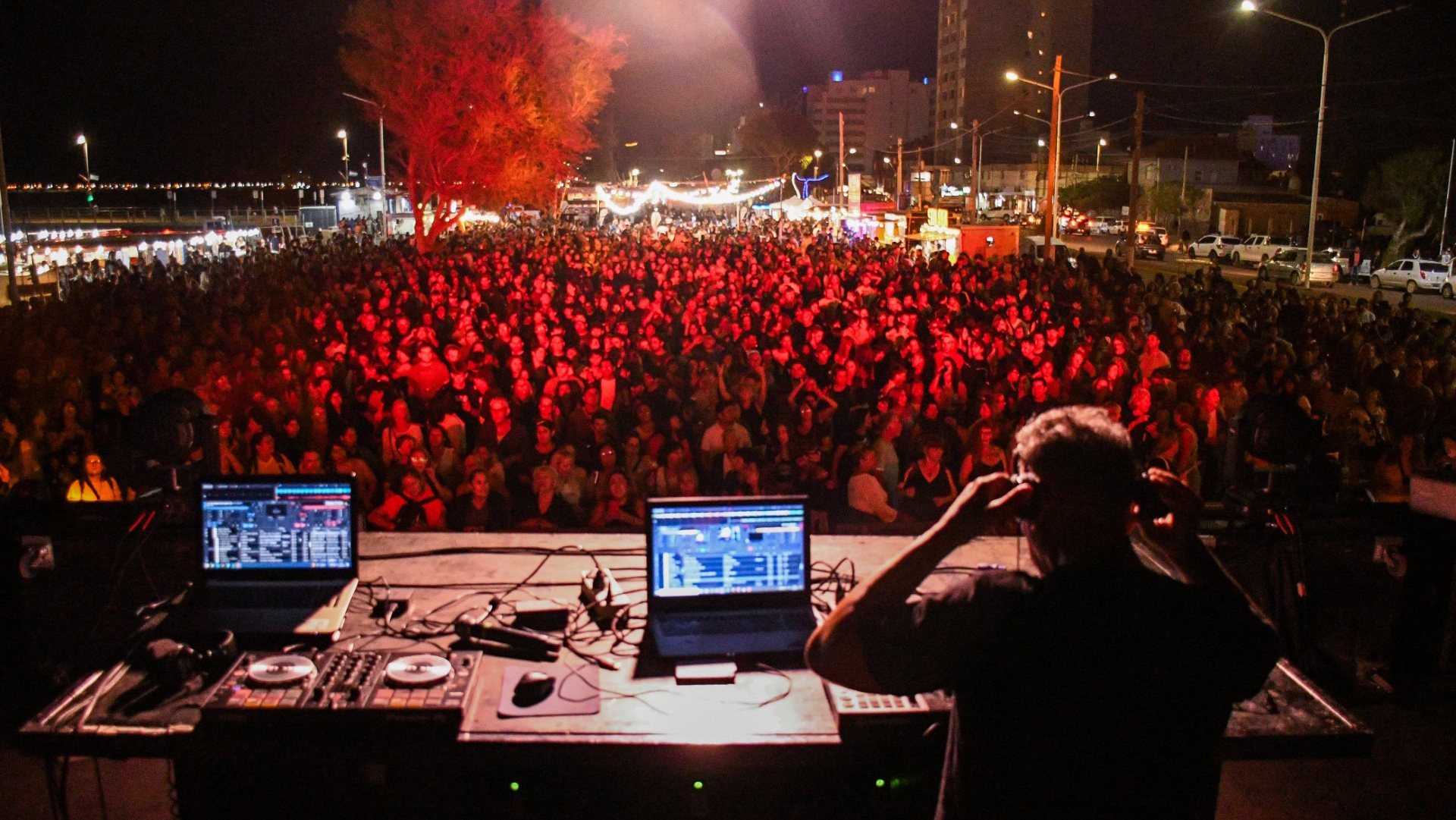 Multitudinaria edición de «Disco bajo las estrellas»
