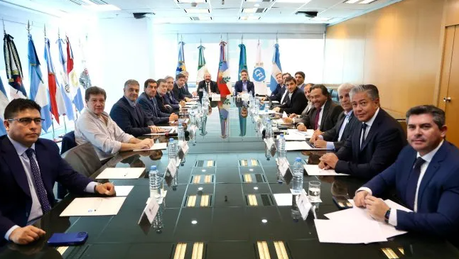 Suspendieron la reunión de gobernadores por la reforma