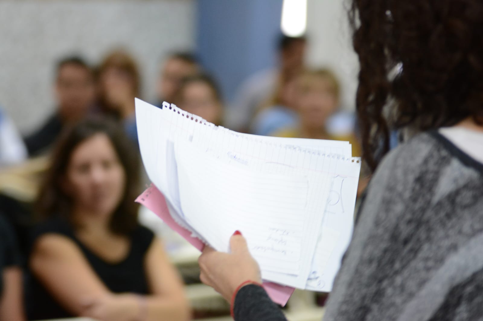 Premian a docentes de Chubut con 0,1 puntos por completar una encuesta de Nación