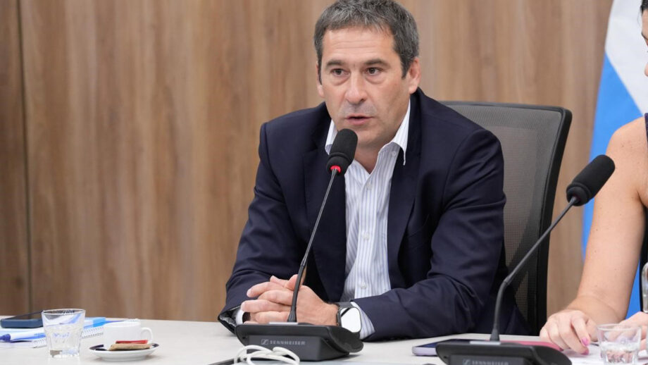 Luque y Michel buscan combatir la depredación de recursos del Mar Argentino