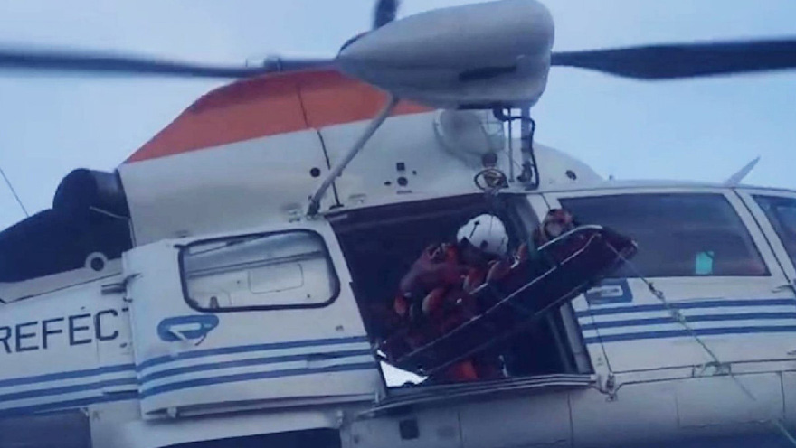 Aeroevacuación de emergencia a más de 180 millas de la costa de Chubut
