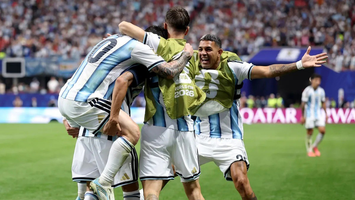 Argentina lo dio vuelta y se impuso 3-2 ante Egipto