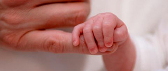 Convocan a familias de acogimiento para brindar cuidado transitorio a dos hermanos