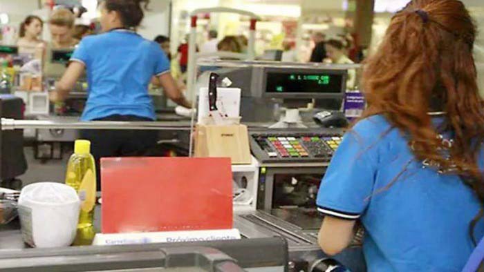 La confianza del consumidor se desplomó más de 12% en julio