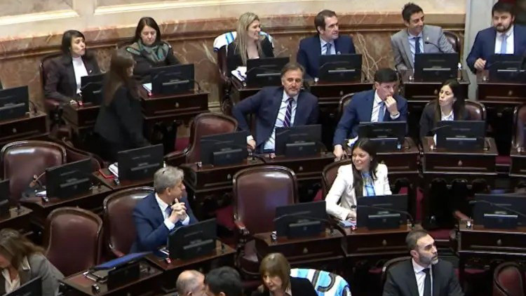 Hay quórum y el Senado debate hoy la «Ley de Tierras»