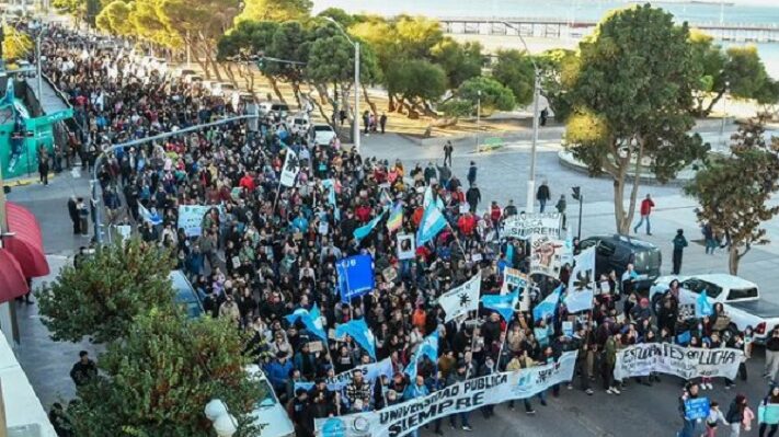 Paro nacional universitario en reclamo de la aplicación de la Ley de Financiamiento