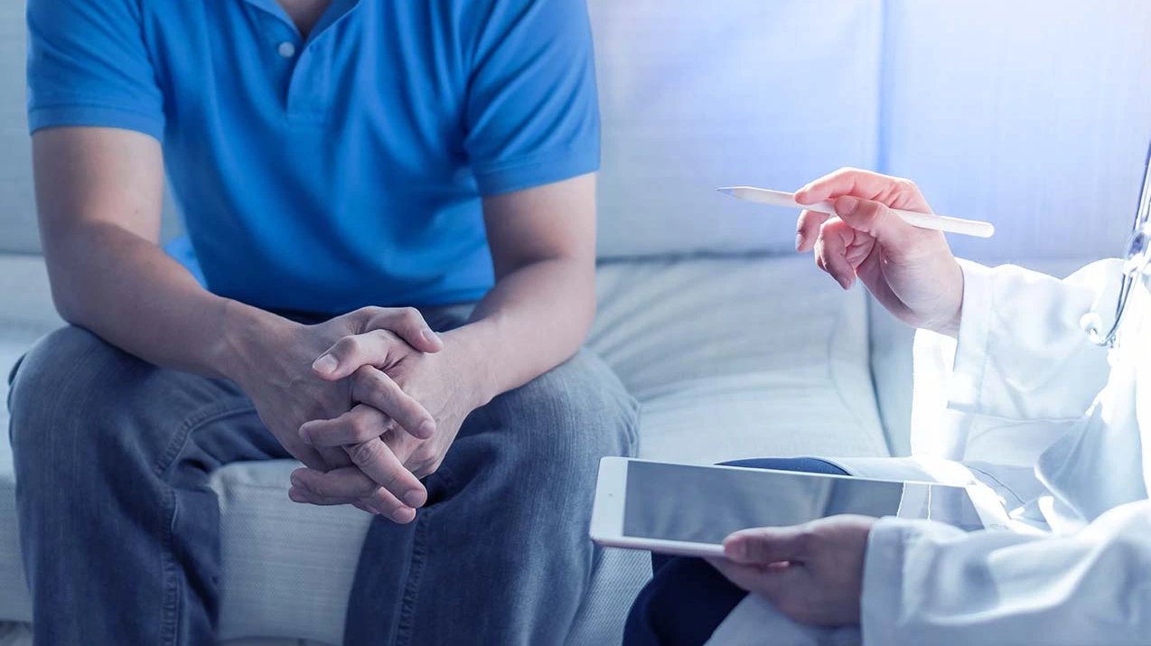 Los extranjeros no residentes deben pagar por atención médica