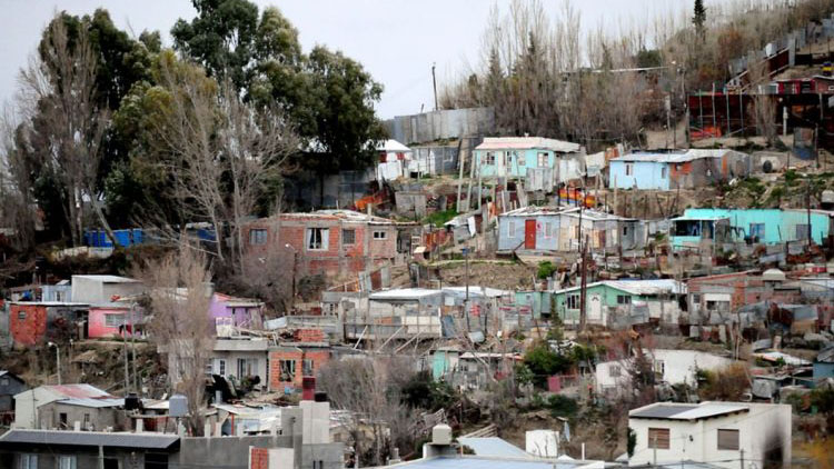 En seis meses Argentina sumó más de 1,7 millones de pobres
